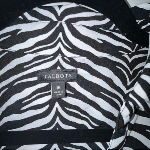 Talbots Zebra Print Button Front Roll Tab Sleeve Blouse Top - Picture 2 of 6